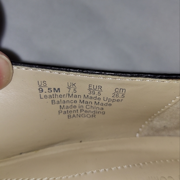 Naturalizer Women's Faux Suede Ankle Boots Black Zipper Size 9 1/2 Medium width - Picture 6 of 9